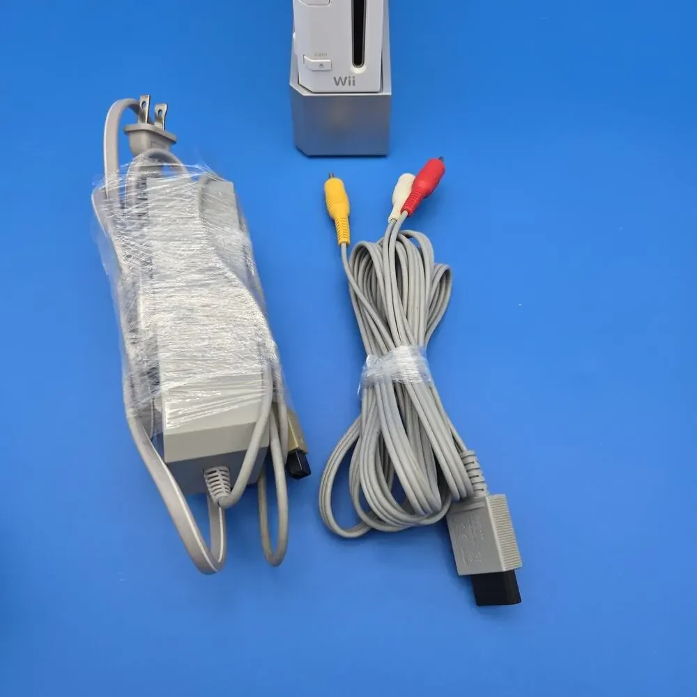 Nintendo Wii RVL-001 White Console Bundle Tested Working Remote Nunchuk Cords